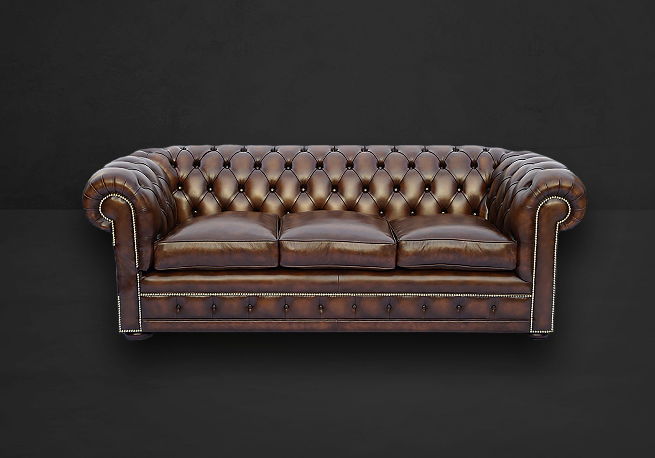 Drop Arm Chesterfield Sofa – Bild 2