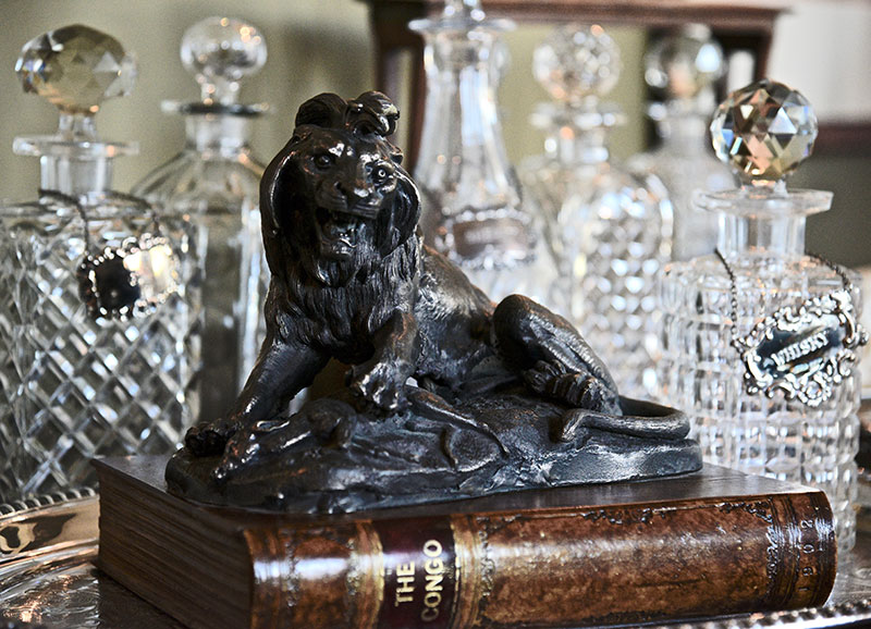 Congo Lion Paperweight – Bild 3