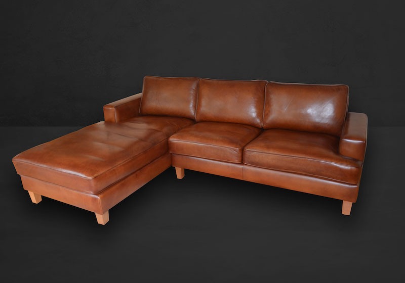 Knighton Sofa mit Récamière