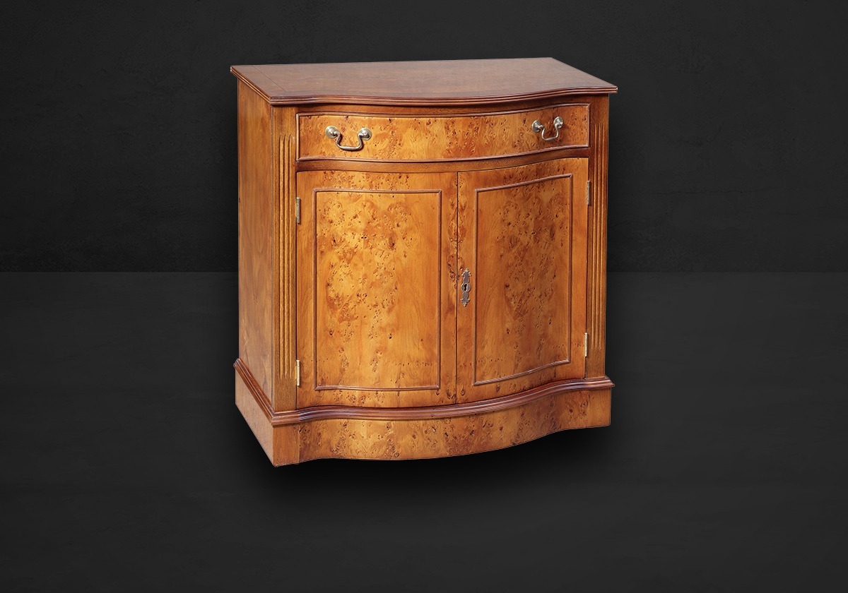 Serpentinenfront Sideboard 2-türer