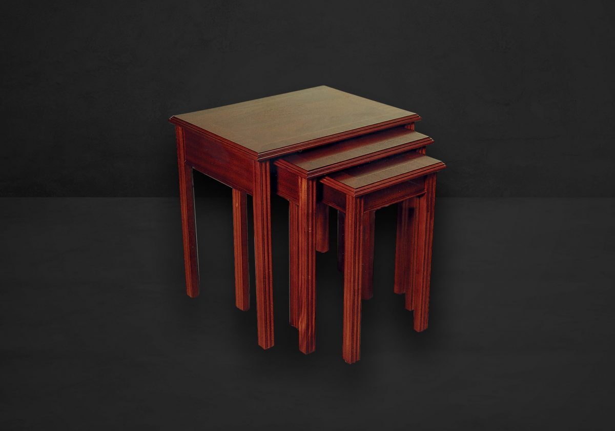 Dreisatztische Chippendale