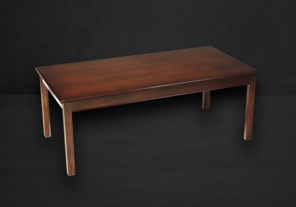 Couchtisch Chippendale in 2 Größen