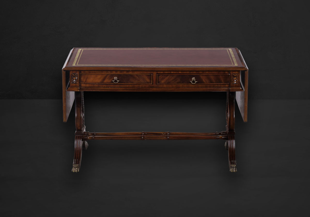 Couchtisch mit klappbaren Seiten