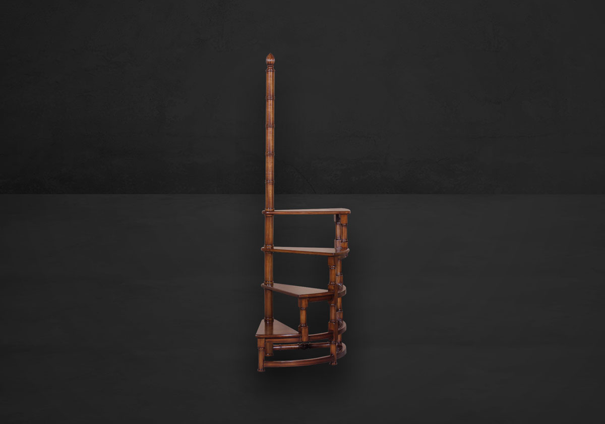 Gewendelte Bibliotheksleiter – Bild 3