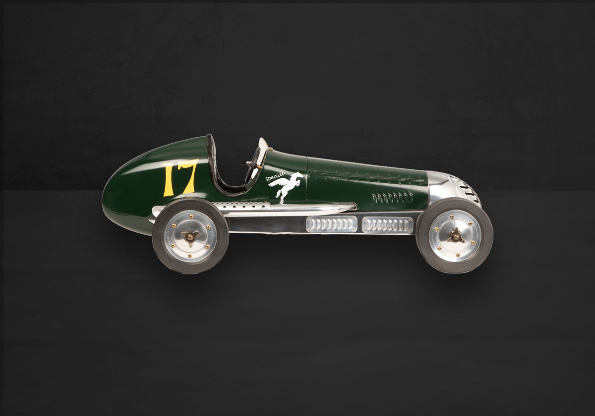 Authentic Models Aluminium Cars BB Korn, Green