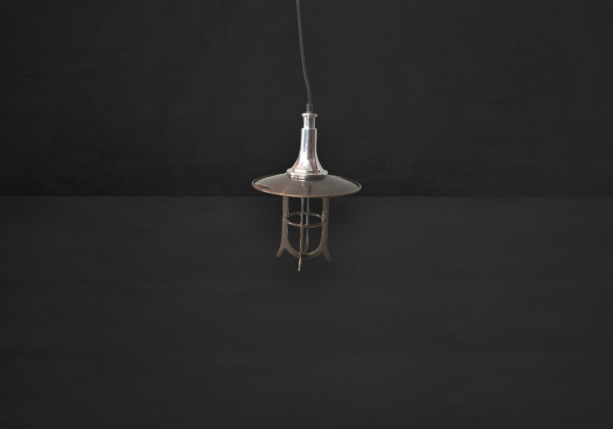 Authentic Models Cargo Inspection Lamp