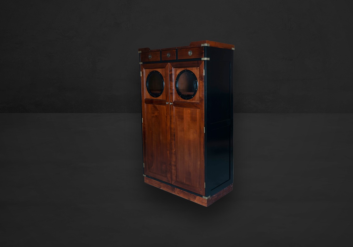 Authentic Models Porthole Cabinet – Bild 3